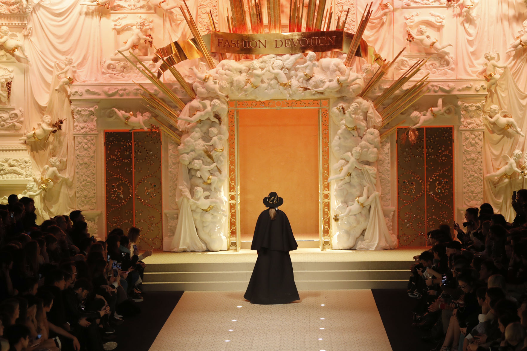 Italy Fashion Dolce And Gabbana